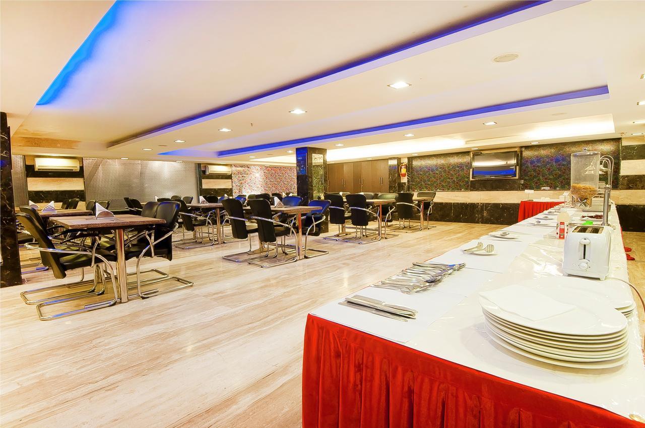 Hotel Amaltas International - Delhi-16 Νέο Δελχί Εξωτερικό φωτογραφία