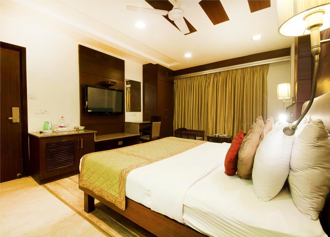 Hotel Amaltas International - Delhi-16 Νέο Δελχί Εξωτερικό φωτογραφία