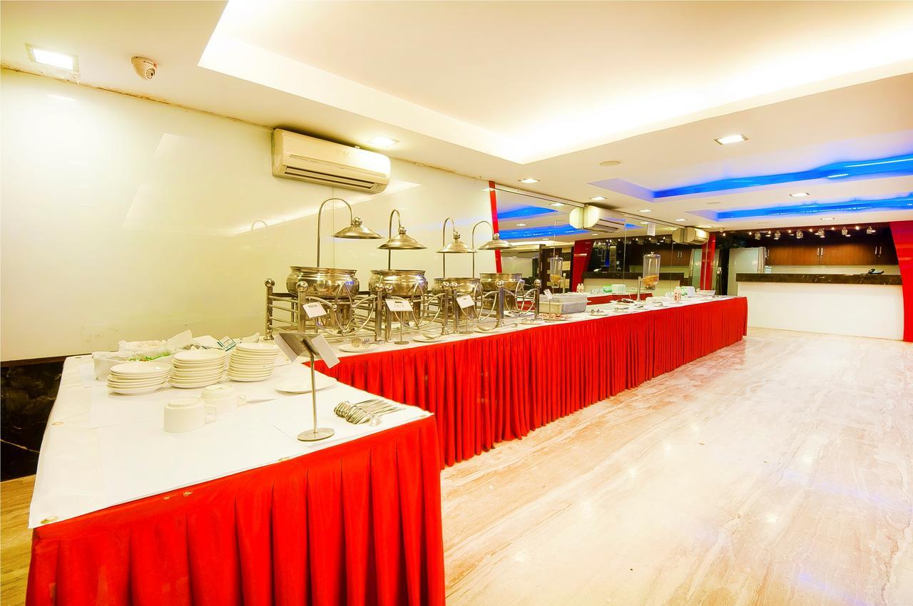 Hotel Amaltas International - Delhi-16 Νέο Δελχί Εξωτερικό φωτογραφία