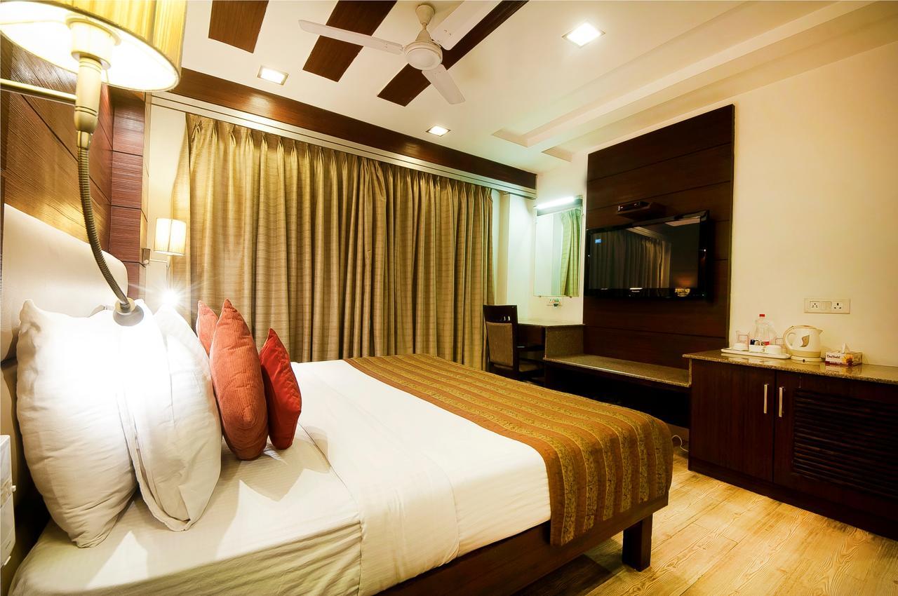 Hotel Amaltas International - Delhi-16 Νέο Δελχί Εξωτερικό φωτογραφία