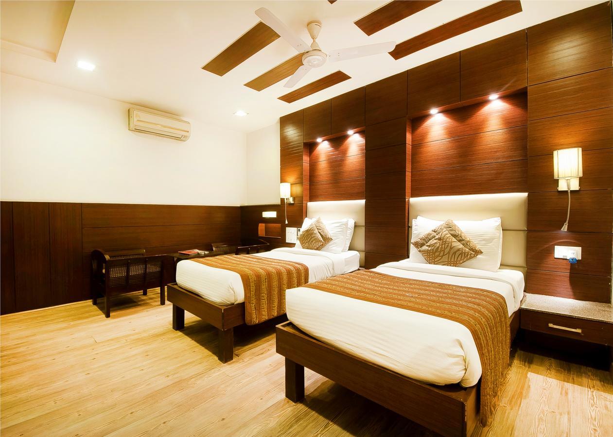 Hotel Amaltas International - Delhi-16 Νέο Δελχί Εξωτερικό φωτογραφία