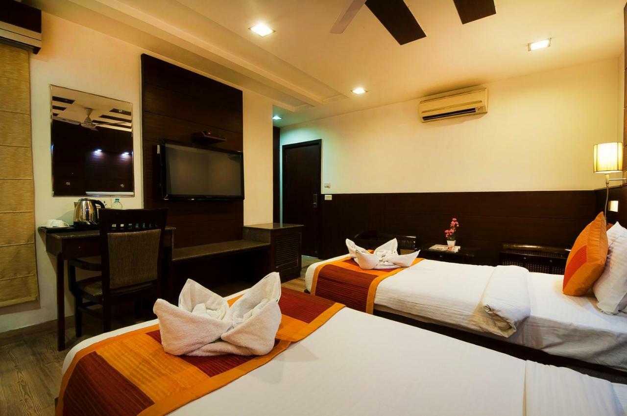 Hotel Amaltas International - Delhi-16 Νέο Δελχί Εξωτερικό φωτογραφία