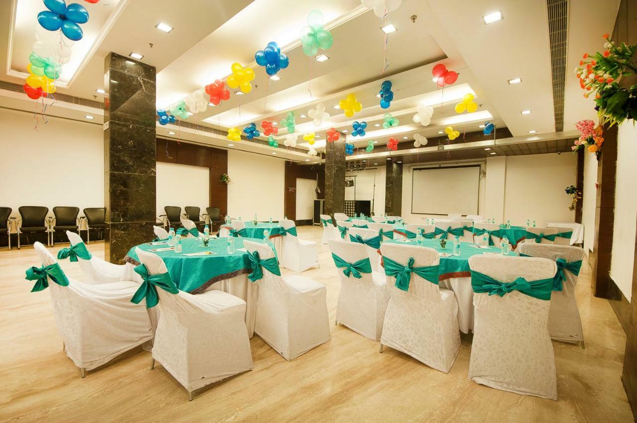 Hotel Amaltas International - Delhi-16 Νέο Δελχί Εξωτερικό φωτογραφία