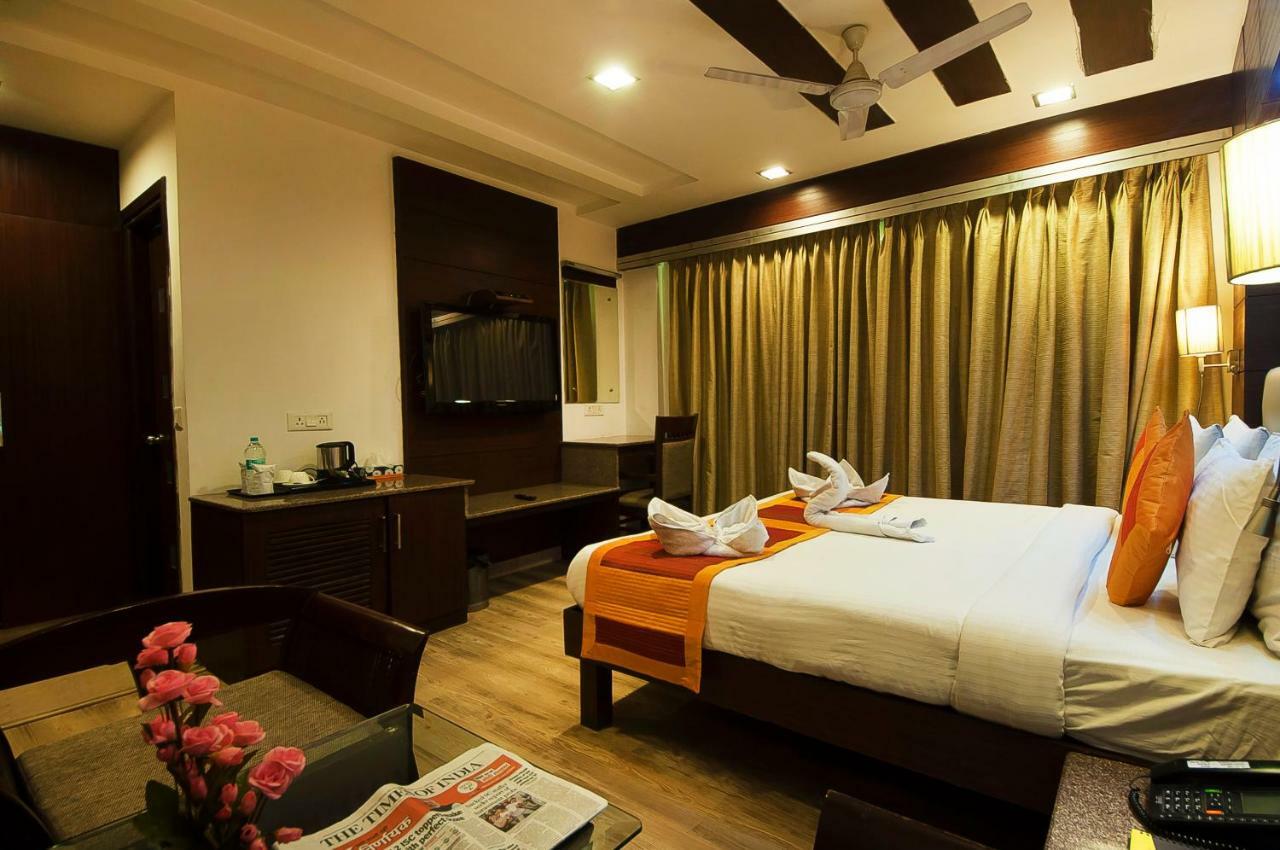 Hotel Amaltas International - Delhi-16 Νέο Δελχί Εξωτερικό φωτογραφία